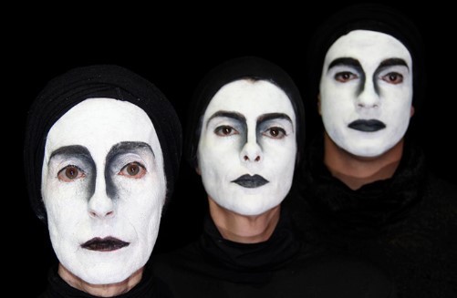 No Auditório Municipal do Fórum Cultural do Seixal Companhia Teatro da Terra apresenta a peça «Potnia Theron»