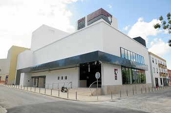 No Fórum Cultural da Baixa da Banheira - Moita Concerto de Natal protagonizado por «2 Gerações»