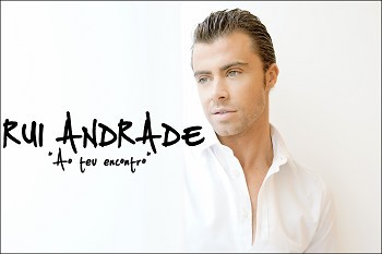 Espetáculo Acústico em Sesimbra Rui Andrade acompanhado ao piano por Nuno Feist