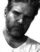 Em Sesimbra Lloyd Cole no Cineteatro Municipal João Mota