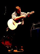 Andy McKee Um dos mais promissores guitarristas fingerstyle actua em Sesimbra