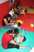 Yoga para bebés na Bebeteca Municipal do Seixal