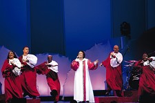 Queen Esther Marrow estreia no Casino Lisboa acompanhada pelos Harlem Gospel Singers