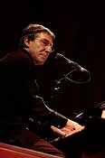 Casino Estoril reforça em Abril a música ao vivo no Lounge D.