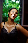 Mayra Andrade em Concerto Arena Live traz “Studio 105” ao Casino Lisboa