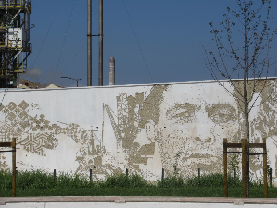 Barreiro - Na Praça junto ao mural do Vhils Concerto com o Coral TAB, Coro BVoice e Grupo Coral do Sertanense