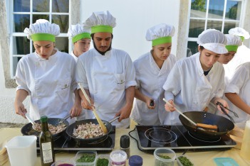 Dia Europeu do Enoturismo no Montijo Degustação de dez petiscos