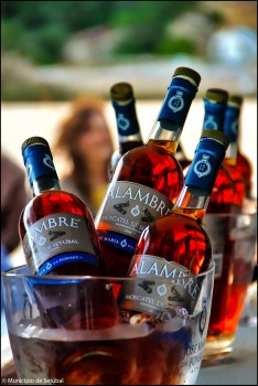 Moscatel de Setúbal em destaque nos fins-de-semana Gastronómicos Iniciativa decorre de 7 a 9 e de 14 a 16 de novembro