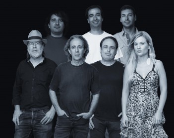 No Cineteatro S. João em Palmela Projeto Pecado Original apresenta «A um passo da felicidade»