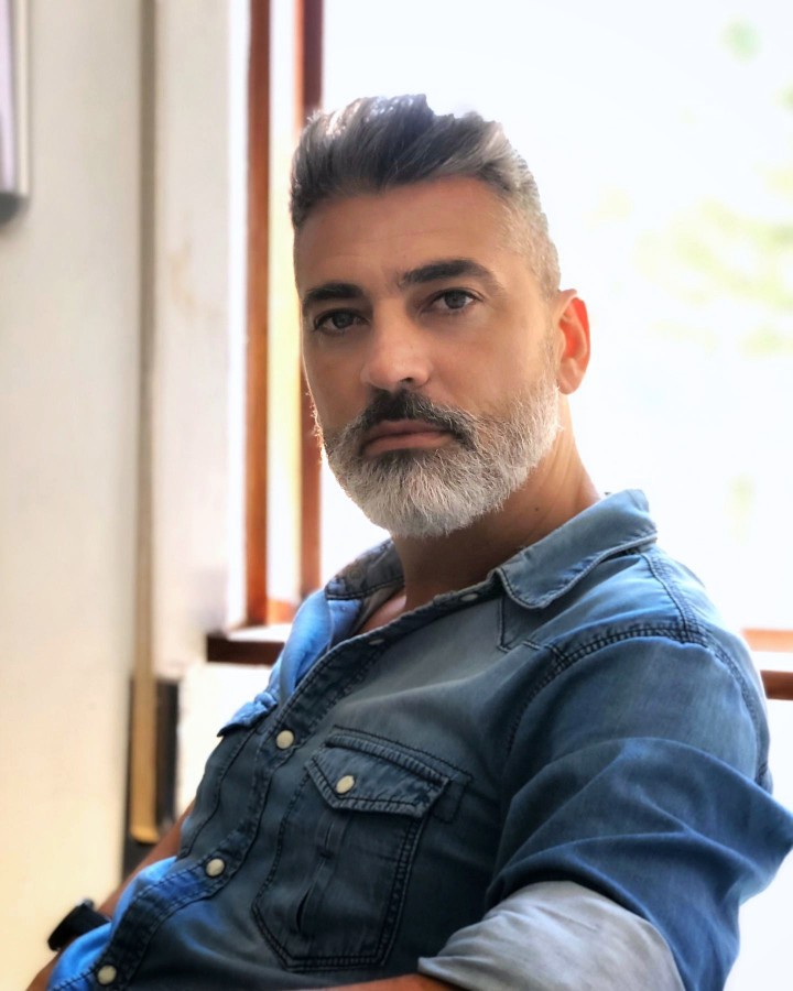 Psicologia & Notas Reflexivas TRANSPARÊNCIA (Notas sobre o Bullying escolar) Por Rui Grilo Barreiro