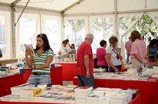 Feira do Livro de Setúbal As vendas estão a decorrer a bom ritmo