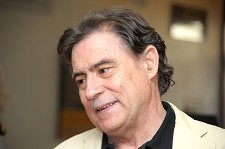 Livro «Caixa Baixa» editado em Santiago do Cacém Vencedor da 8ª edição do Prémio Nacional de Conto Manuel da Fonseca