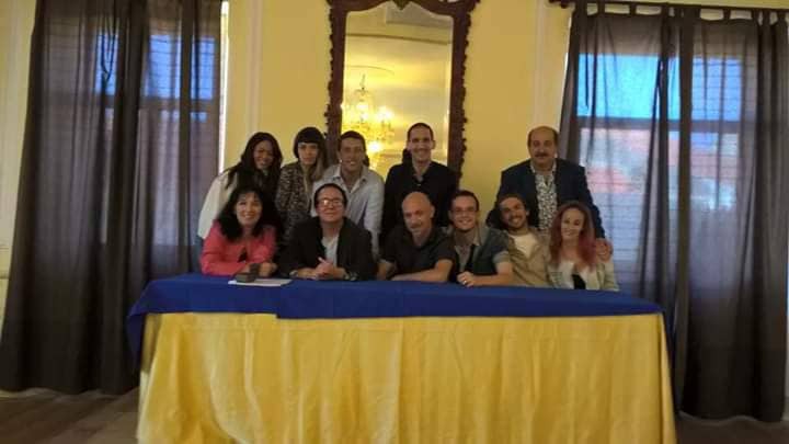 Setúbal - Cláudio Pereira jovem valor das Letras e da Cultura da língua portuguesa Muito dificilmente um lançamento dum Livro de Poesia consegue tamanho fulgor