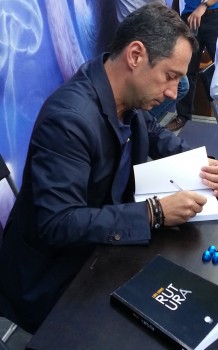 Setúbal – RUPTURA livro de Luís Eiras Thriller do escritor setubalense foi lançado este Domingo na Casa da Baía.
