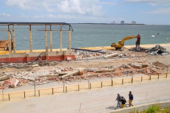 Setúbal - Aumentar a área de usufruto da zona ribeirinha Demolição de um conjunto de imóveis obsoletos
