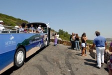 Turismo - Setúbal Inauguração de autocarro turístico descoberto que percorre a zona ribeirinha, a Arrábida e Azeitão