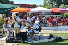 Clássicos do jazz soaram no Jardim da Algodeia em Setúbal Fruição cultural em espaços informais de sociabilidade