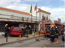 Bombeiros Voluntários do Sul e Sueste do Barreiro Realizam simulacro de acidente rodoviário