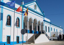Paços do Concelho, Castelo de Monsaraz e Igreja Matriz de Reguengos de Monsaraz com as luzes apagadas na Hora do Planeta