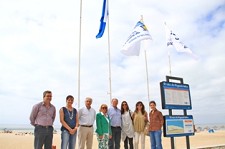 Praia da Figueirinha em Setúbal Cerimónia do hastear das bandeiras Azul e Praia Acessível