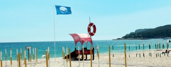 Candidaturas à Bandeira Azul da Europa para as praias da Califórnia e Ouro em Sesimbra Moinho de Baixo, no Meco, e Lagoa de Albufeira-mar