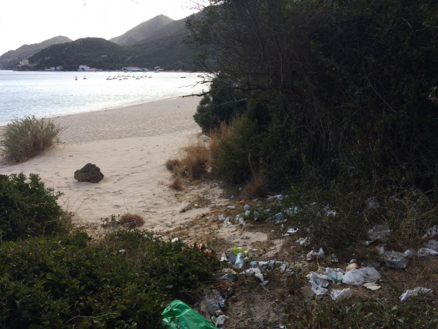 SETÚBAL - Limpeza voluntária de lixo Portinho da Arrábida hoje sábado dia 30 de setembro