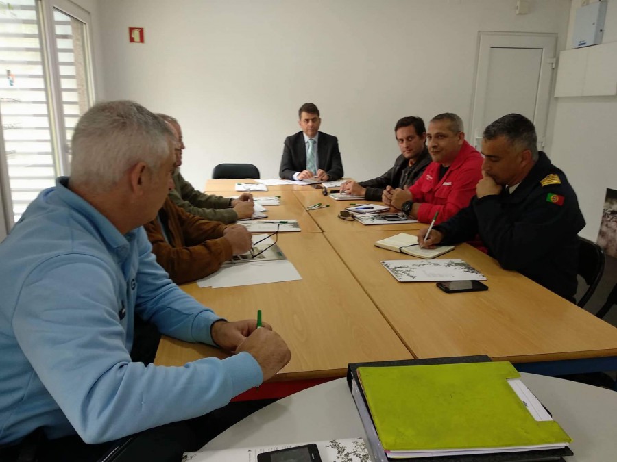 Proteger aquela que é a maior área natural do concelho do Barreiro Vereador Bruno Vitorino reúne diversas entidades para a defesa da Mata da Machada