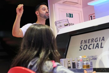 Setúbal - Promover uma atitude responsável no uso da energia Cerca de quinhentas pessoas já passaram pelo camião Fundação Repsol