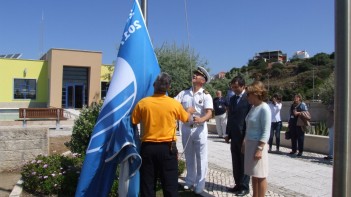 Bandeira Azul hasteada no Porto de Recreio de Sines Fruto da preservação dos mais elevados padrões ambientais