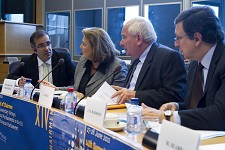 Paulo Rangel debate crise na «Eurozona» com Deputados Nacionais e Europeus
