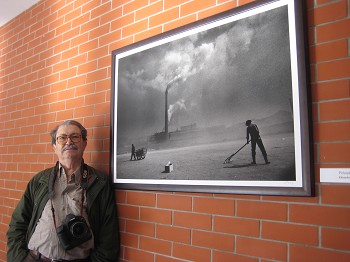 Fotografia de Eduardo Gageiro sobre poluição no Barreiro no ano de 1972 Conquistou prémios num dos maiores concursos mundiais de fotografia