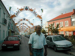 Comissão de Festas da Moita 2004 em Honra da Nossa Senhora da Boa Viagem “Estas festas são um local de encontro dos moitenses e das suas famílias”