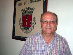 Juvenal Silvestre - Presidente Junta de Coina “É urgente limpar o Rio Coina” - O trânsito é uma coisa caótica na nossa freguesia