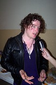 Vincent Cavanagh, vocalista dos Anathema “Em palco, apercebi-me de que estava tudo ali, na reacção do público"