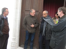 Padre José Luís, Pároco de Palhais Diariamente damos apoio a cerca de 30 a 40 pessoas carenciadas