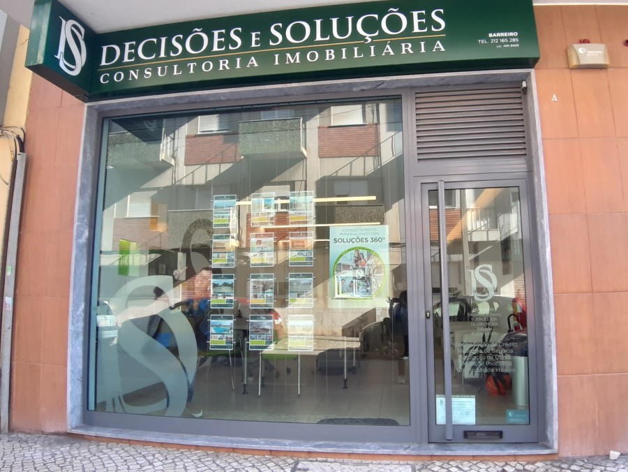 DECISÕES E SOLUÇÕES BARREIRO CELEBRA 10º ANIVERSÁRIO