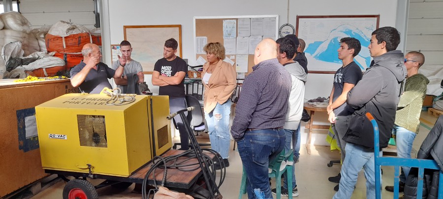 Porto de Setúbal recebe alunos do For-Mar Proporcionar uma convivência efetiva com a realidade portuária.