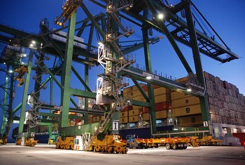 PSA Sines inicia obras de expansão do Terminal de Contentores (TXXI) A concessionária do Terminal de contentores do Porto de Sines investe 89 M€