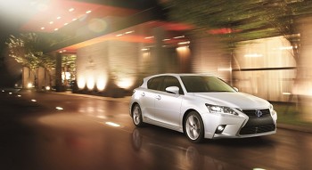 Novo LEXUS CT200h Design distinto, mais confortável, mais refinado