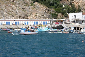 Porto de Sesimbra Melhoramentos na área da Docapesca