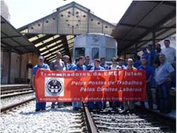 Greve na EMEF Barreiro Trabalhadores ocuparam a Estação Ferroviária