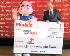 Distritos de Lisboa e Setúbal Recebem apoios do Modelo e Cruz Vermelha Portuguesa