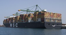 Sines grande «hub» da fachada atlântica e um dos maiores na Península Ibérica Porto de Sines entra no clube restrito dos novos «Megacarriers» de 14.000 TEU