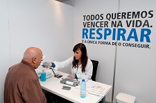 SPP detecta problemas respiratórios em Setúbal Estima-se que no mundo existam cerca de 600 milhões de pessoas com DPOC