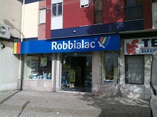Loja Robbialac do Barreiro compromoções especiais de aniversário