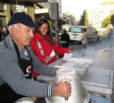 Momentos Vodafone oferecem castanhas assadas no Porto e em Lisboa