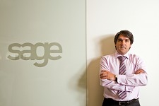 Empresas com um volume de negócios superior a 150 mil euros Obrigadas a adoptar um software de facturação certificado pela DGCI