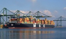 Sines recebe mais um megacarrier em viagem inaugural