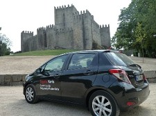 Yaris percorre o país ao serviço da prevenção rodoviária Toyota Caetano Portugal volta a associar-se à iniciativa da Cap Magellan