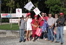 SINTAP Barreiro promoveu uma ação de rua no centro do Barreiro Dizendo Não à perda de um feriado envolto no simbolismo como é o 5 de Outubro